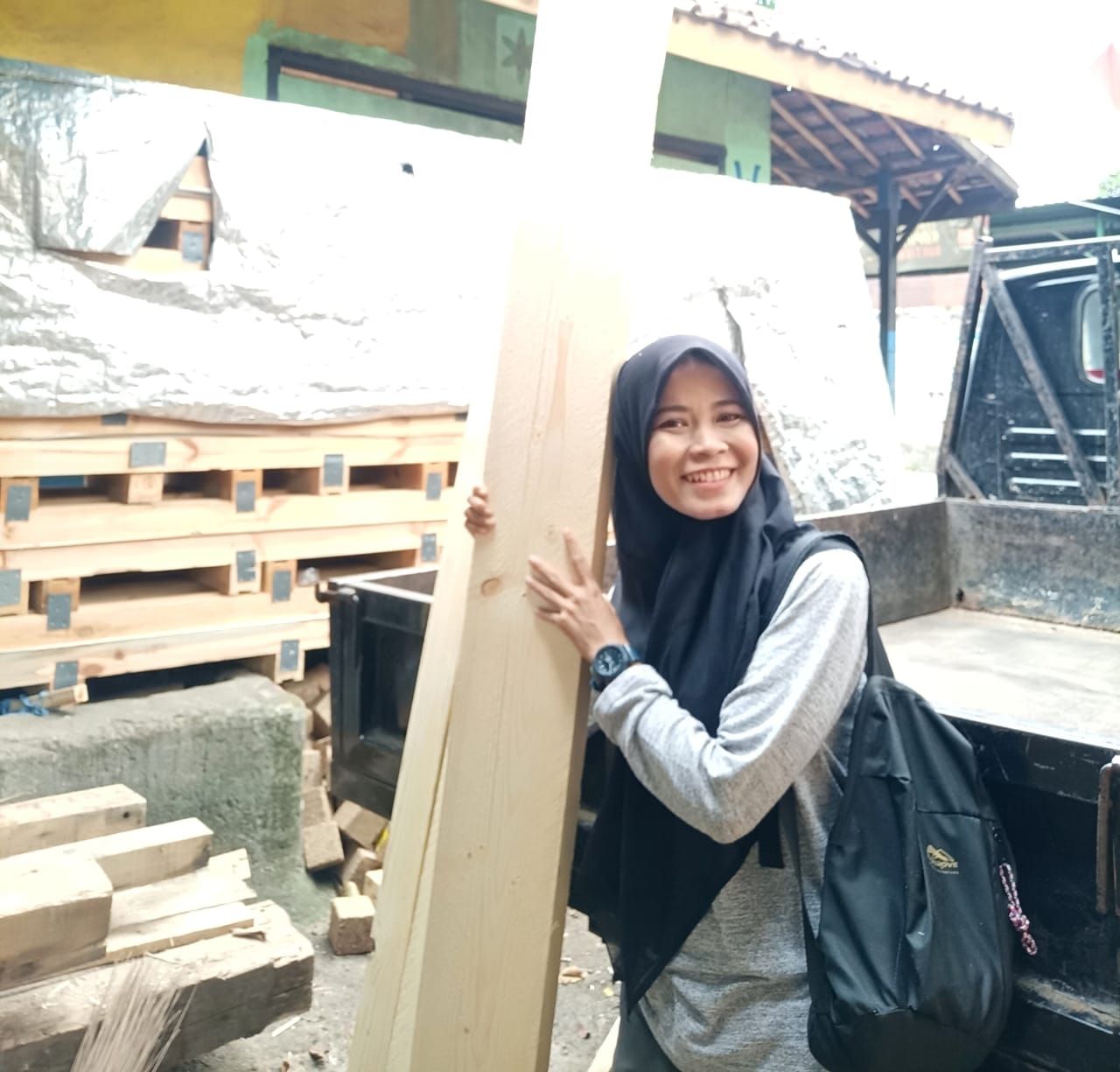 Sesa Susanti, Sarjana Jadi Tukang Kayu yang Pemasarannya Hingga ke Jerman